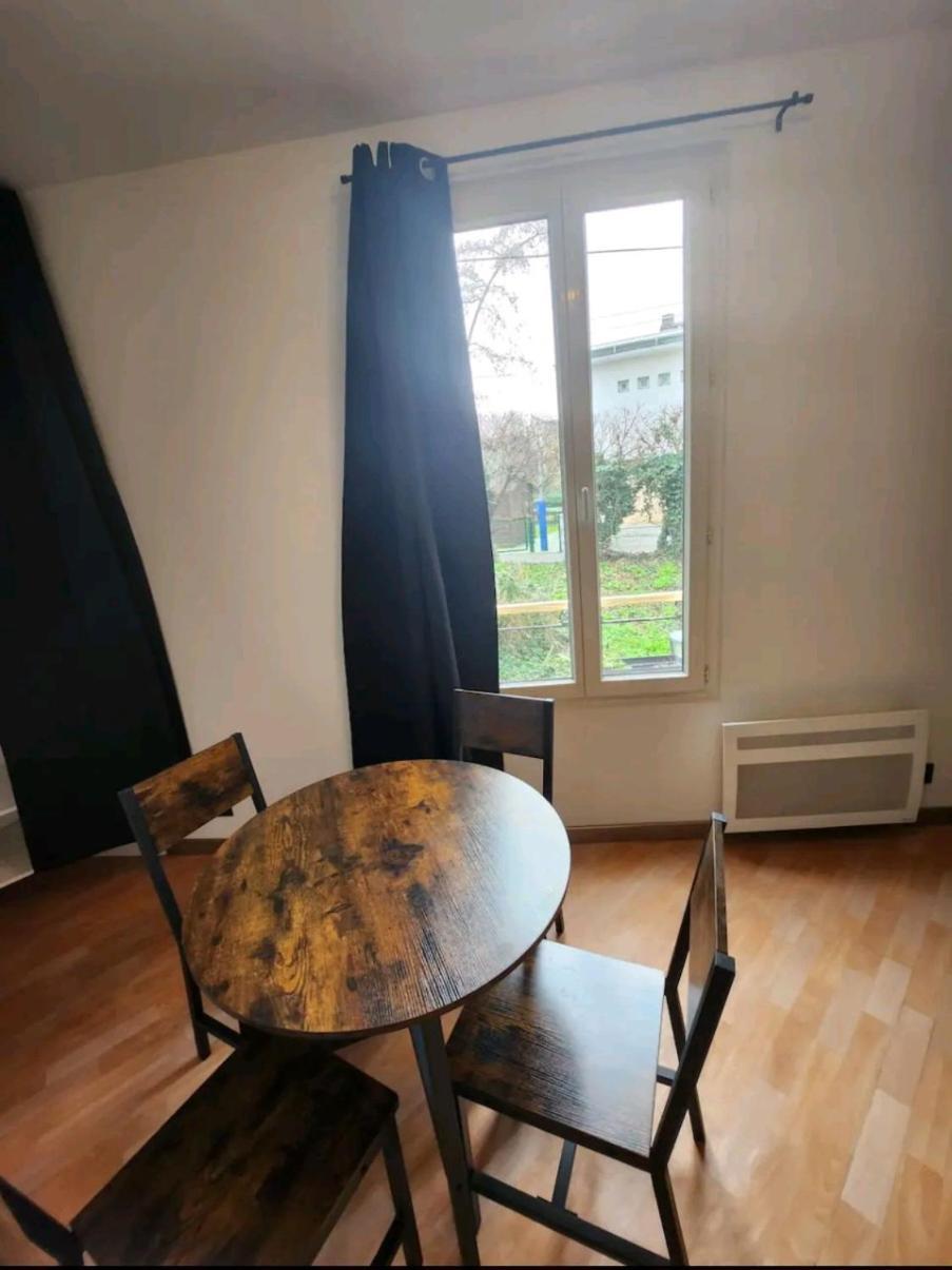 Tres Beau 2 Pieces A 400M De Paris Apartment Gentilly Bagian luar foto